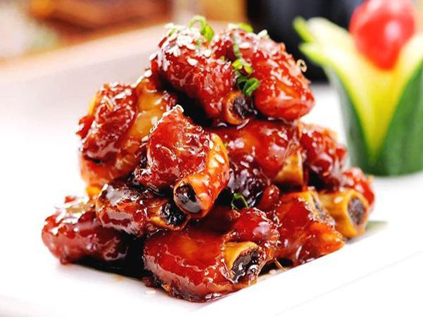 東莞飯堂承包教你如何制作糖醋排骨