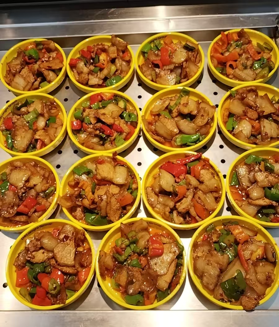 臺裕膳食食堂承包專家 | 員工吃不膩的美食秘籍，每天不重樣的美味體驗！